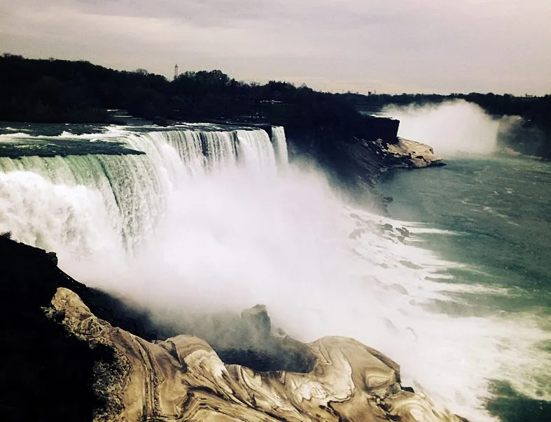 Nature photography by Selina Cheng, falls