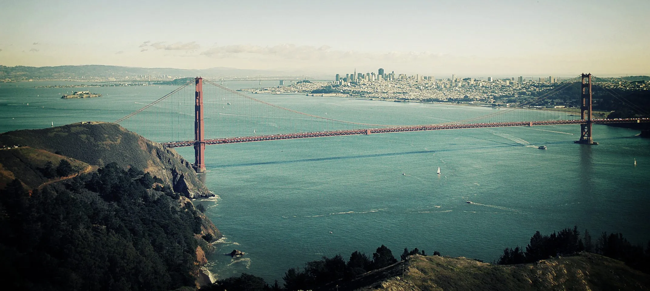 Urban photography by Selina Cheng, goldengate