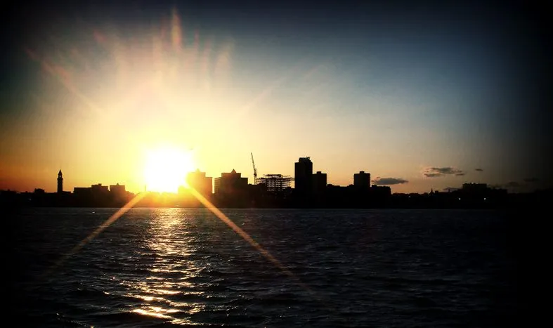 Urban photography by Selina Cheng, hudsonsunset